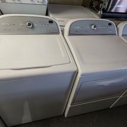 Whirlpool Top Loading Washer And Gas Dryer Set 