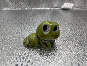 Vintage 1970’s Sears & Roebuck Miniature Neil The Frog Tony Laying Figure Rare