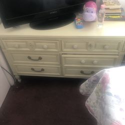 1950’s Dixie Furniture Dresser & Night Stand 