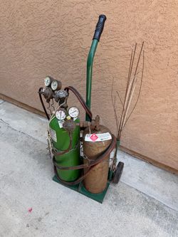 Wending tanks with torch full on gas asking $180