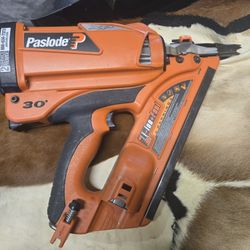 Paslode  Xp 30° Framing Nail Gun 