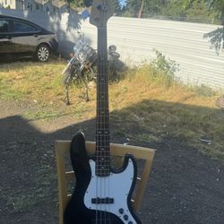 Squier Jazz Bass By Fender 