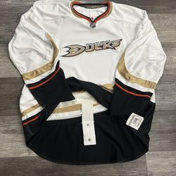 Men’s Anaheim Ducks White Road hockey jersey 56