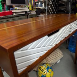 Desk And Chair 