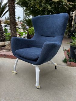 Modern Accent chair. $99