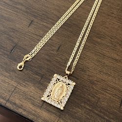 Gold Filled Virgin Mary Square Pendant With Stones 24 Inch Mariner Necklace  