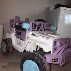 Disney Princess Ride-On Jeep