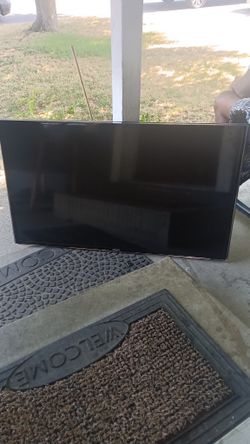 Flat Screen Tv + Monitor -+ More 