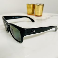 Ray-Ban RB4194 Black Polarized Sunglasses