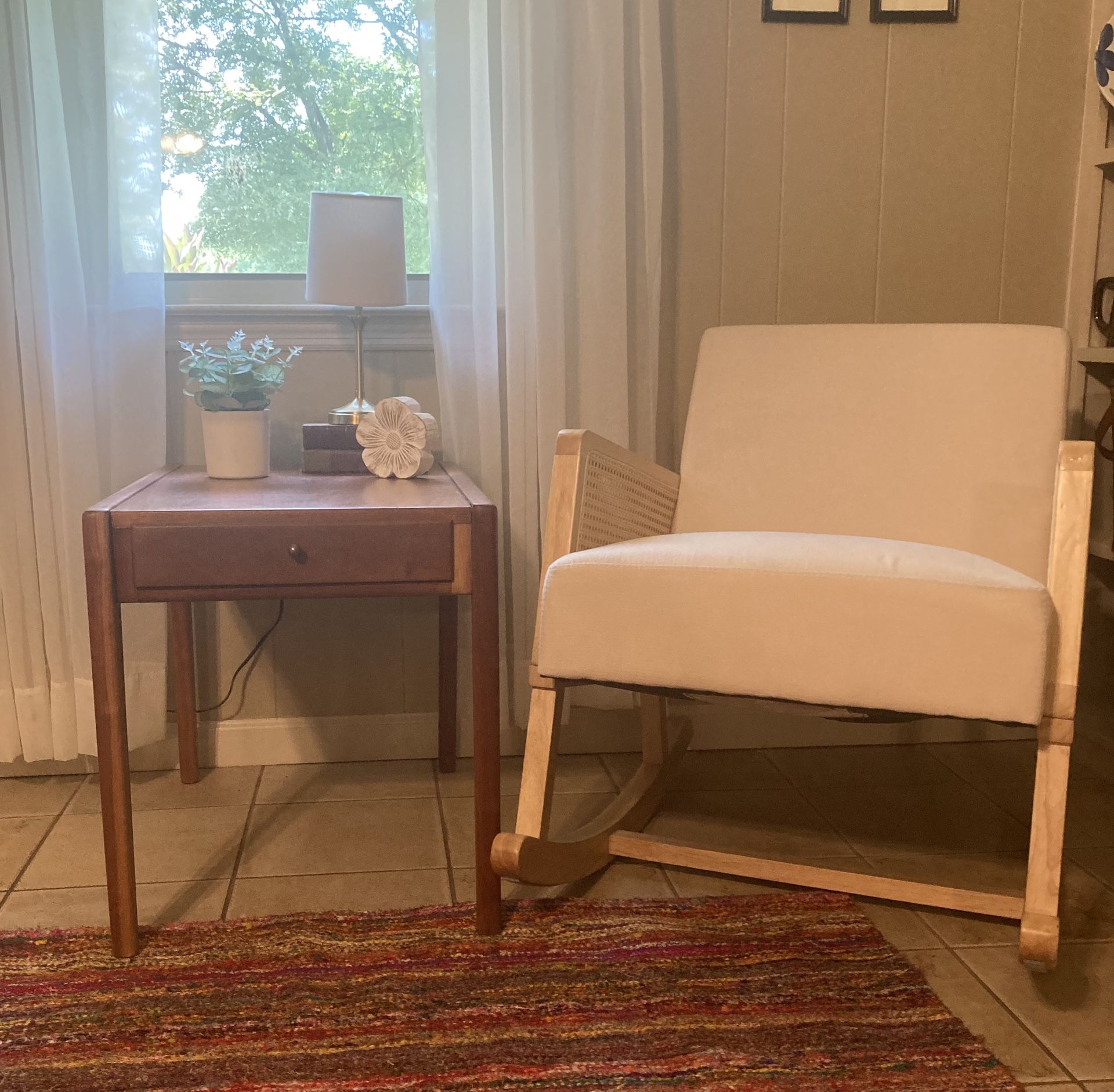Vintage Elegance for Your Home!