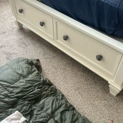 heavy soild white bed 