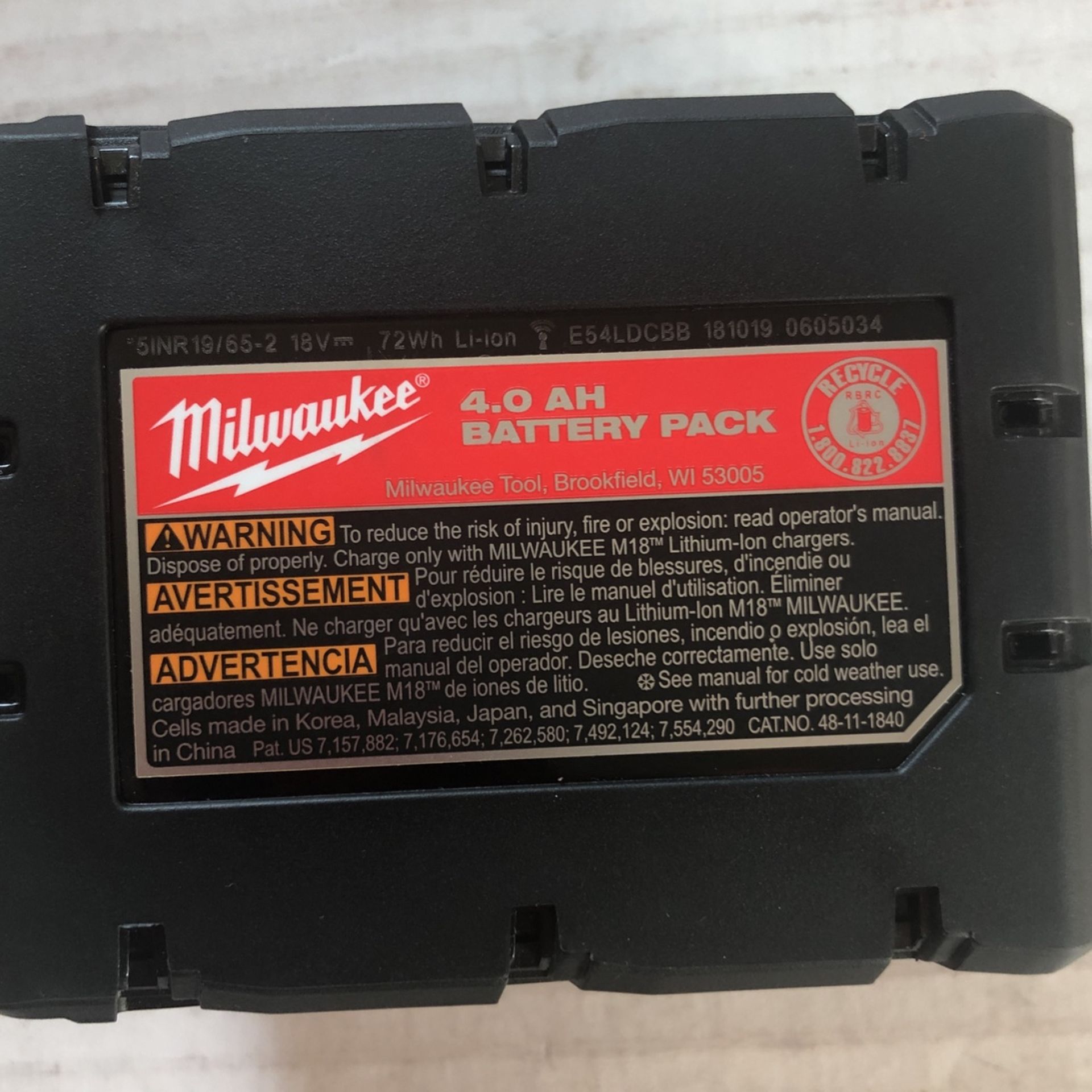 Brand New Milwaukee M18 Red Lithium XC 4.0 AH Battery 60 Firm on Price 60 Firme en Precio