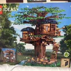 LEGO Retired Treehouse
