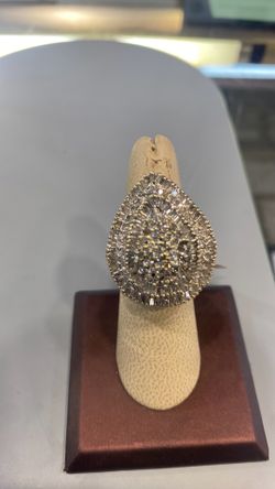 10k Diamond Ring