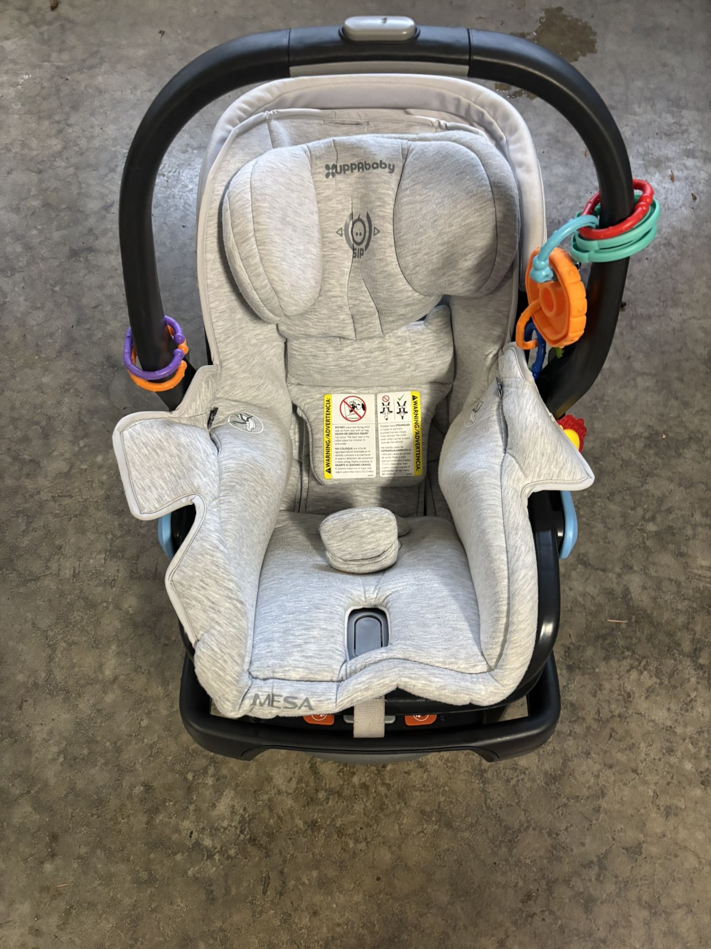 Uppa baby Mesa car seat, Vista stroller and two bases
