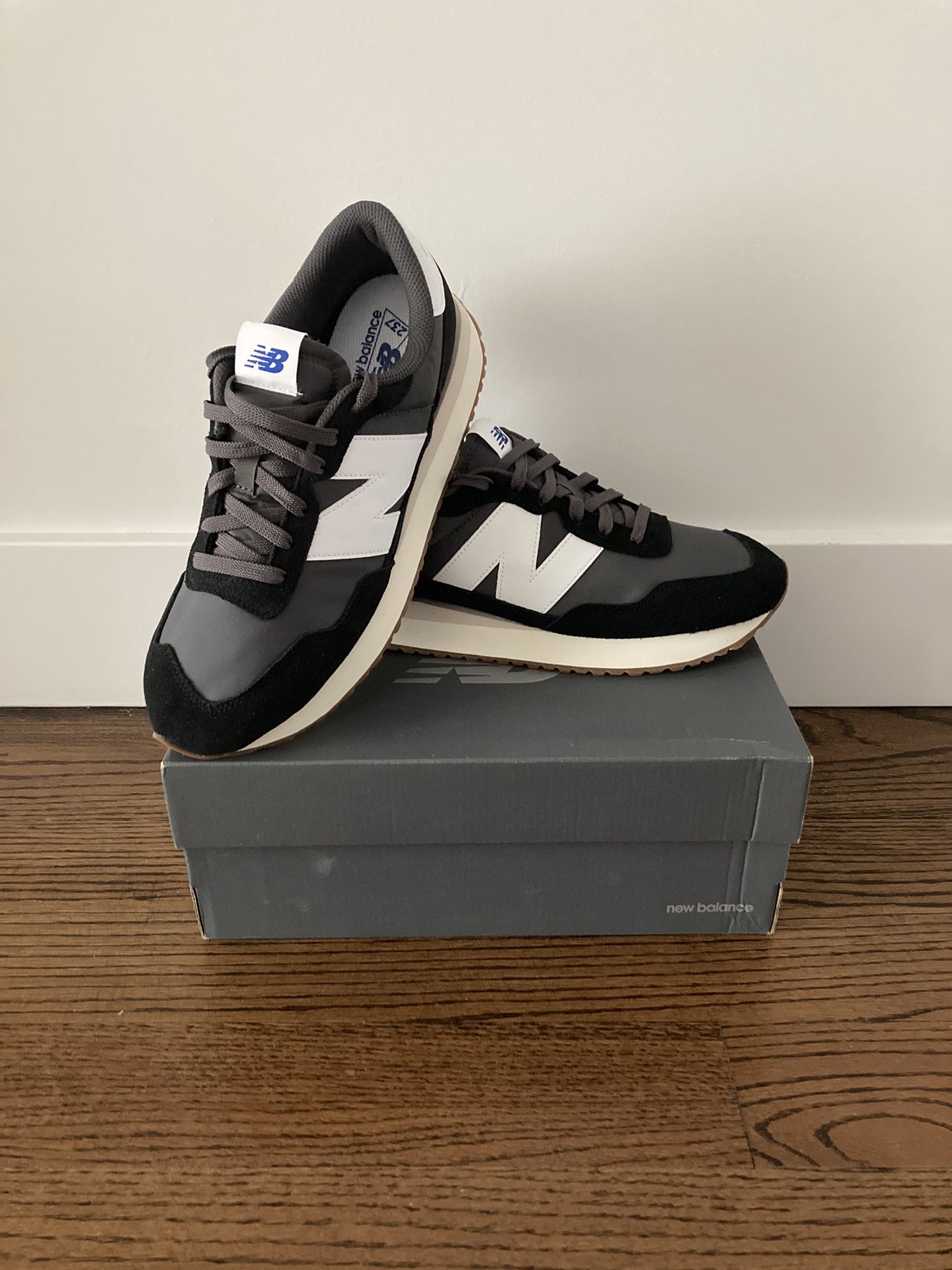 *FOR SALE* BNIB New Balance Men's 237 V1 Sneaker