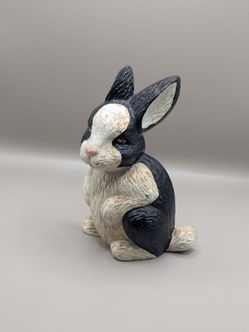 8-In cast iron bunny rabbit