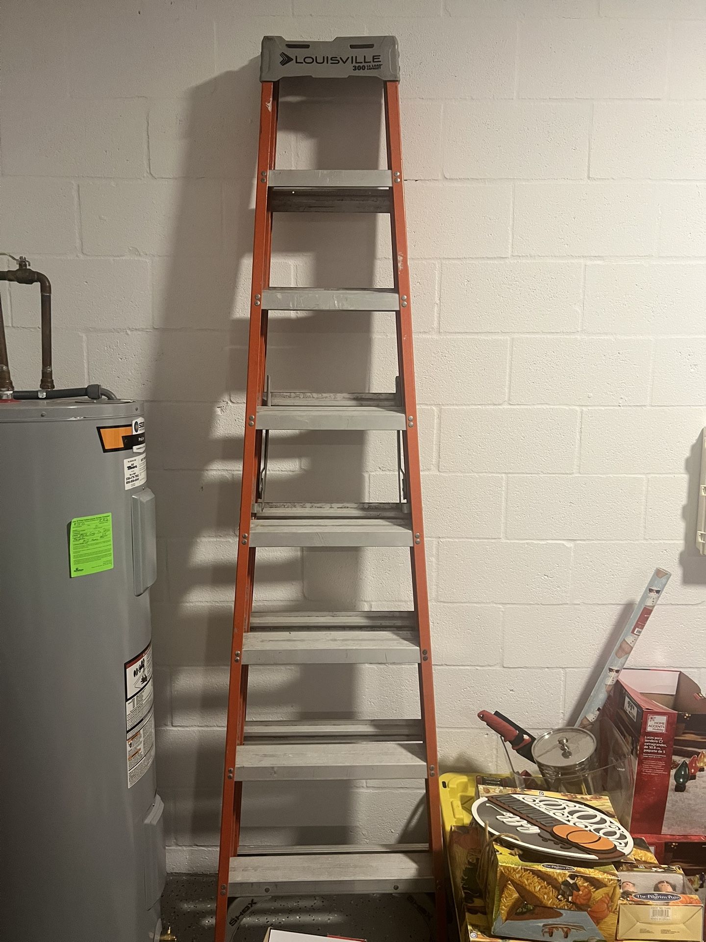 Louisville 8 Foot Ladder