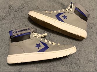 New Converse Shoes sz10
