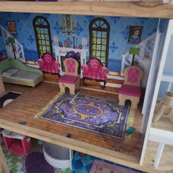 Doll house