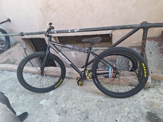 Throne The Goon XL 27.5