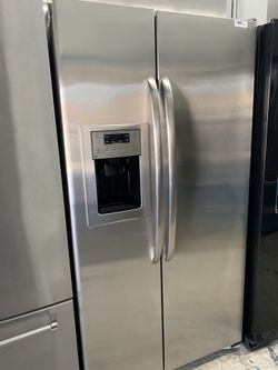 GE side by side in stainless steel