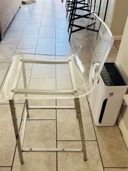 Set of 3 Lucite and chrome bar stools