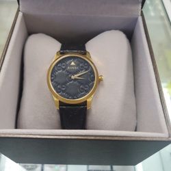 Gucci Mns Leathers Band Watch With Watch Box