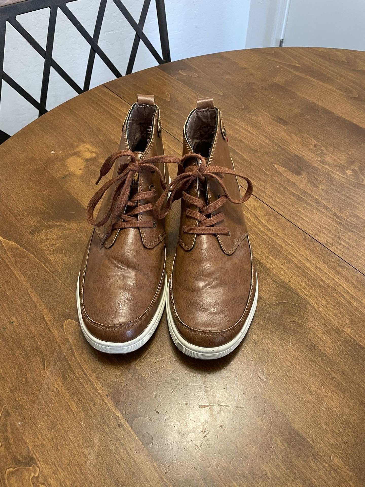 Levi Strauss tan boots