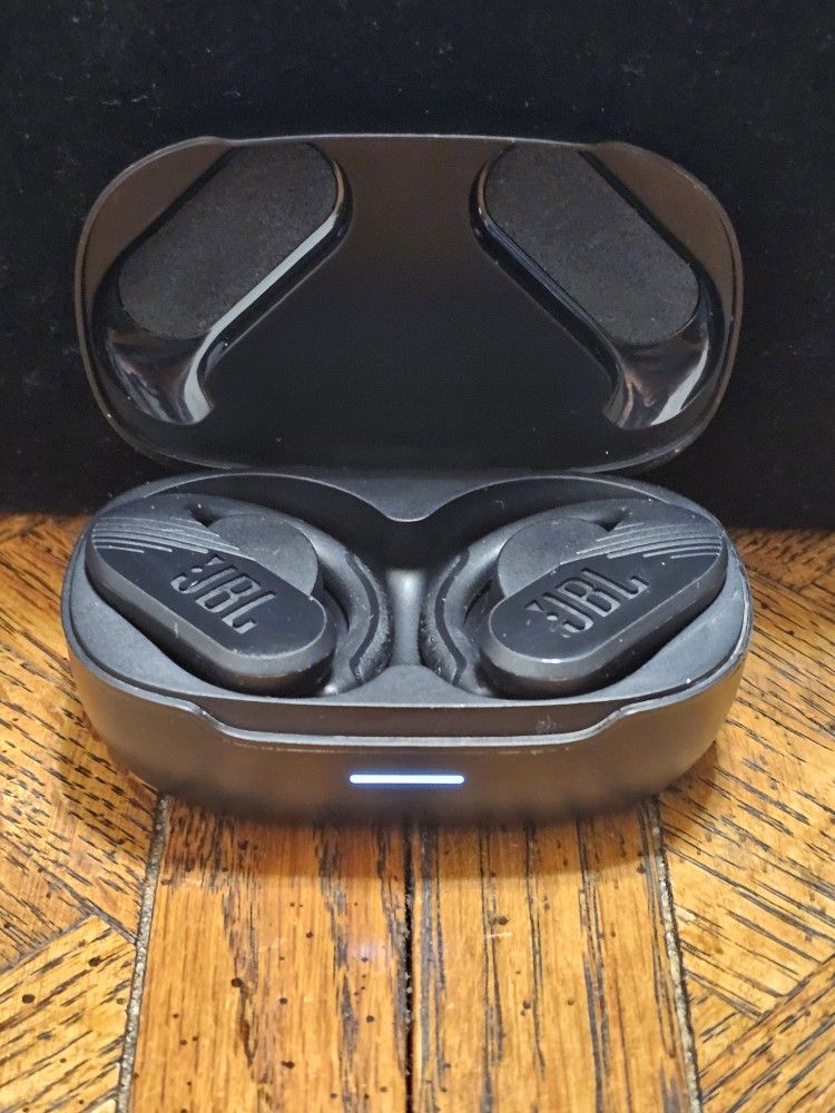 JBL Endurance Peak III In Ear Wireless Headphones - Black