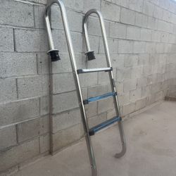 Pool Stairs 