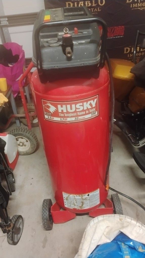 Husky 32 Gallon Air Compressor