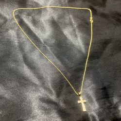 14 K Gold Necklace With Cross Pendent 