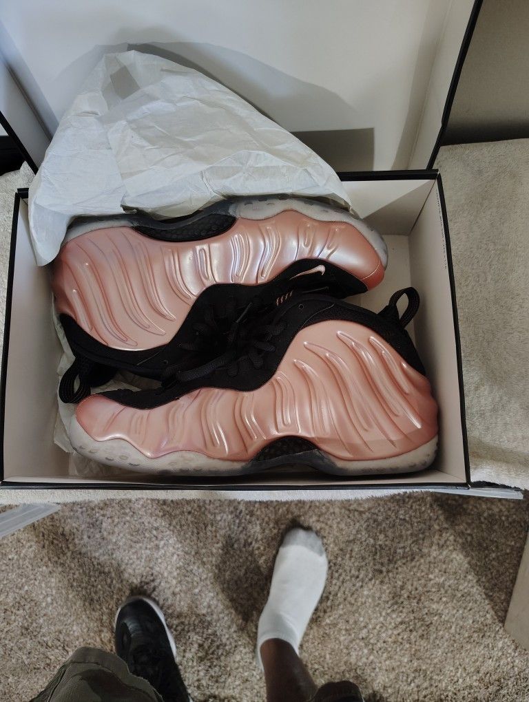 Men's Nike Rose Gold Foamposite Sneakers Size 9.5