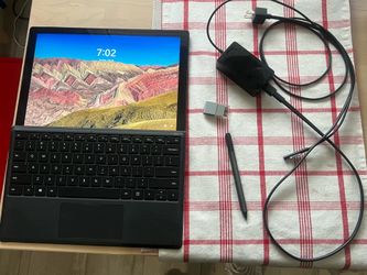 Microsoft Surface Pro 7 - 256 GB storage, 8 Gb RAM