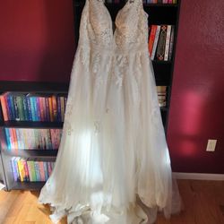 Oleg Cassini Wedding Dress Size 18