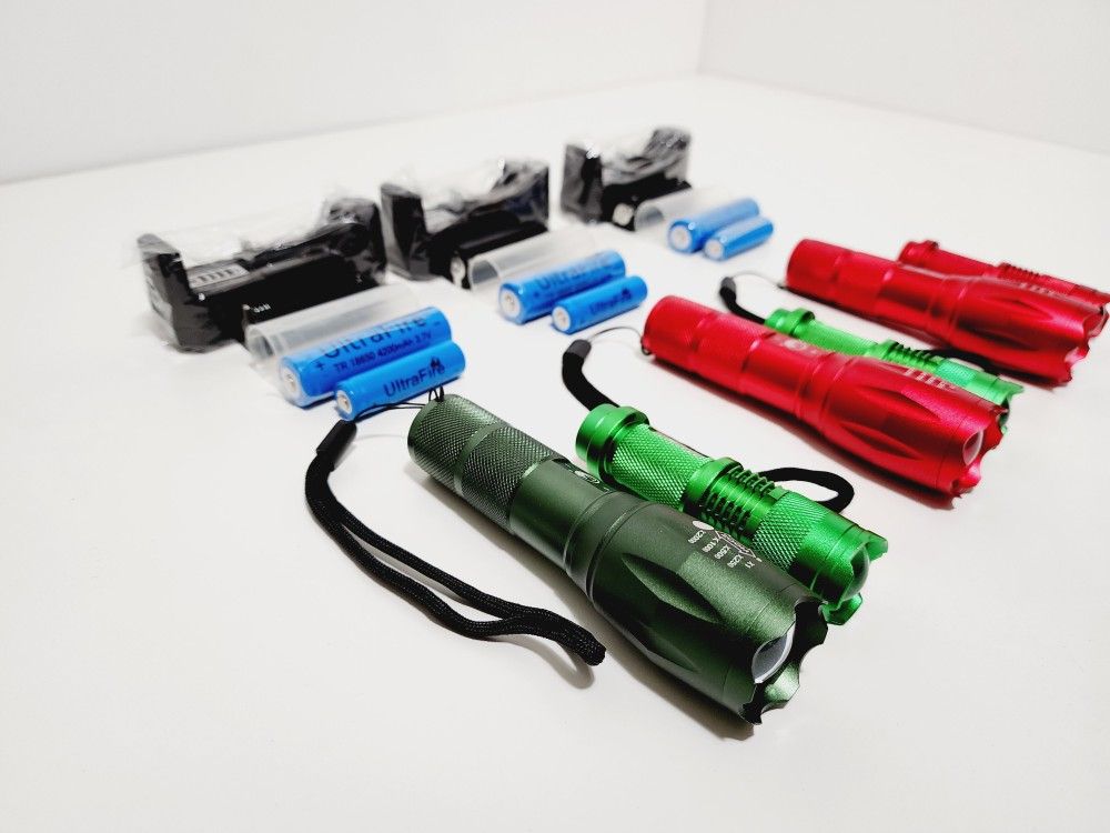 U'King Zoomable LED Flashlight Tactical Torch Light Camping Hiking Fishing ( Red Green ) Set