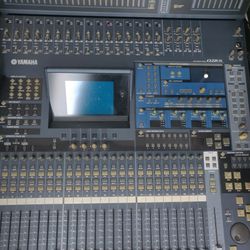 Yamaha Mixing Console