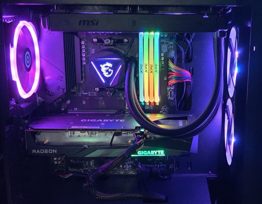 AMD GAMING PC - Ryzen 7 5800X - Radeon RX 6600XT - 32GB RAM - M.2 SSD Gen4 - MSI Gaming Plus Mobo - 240 AIO - RGB - Ran Great W Rtx 3060ti Rx6600xt