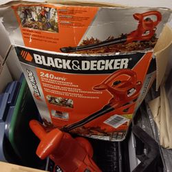 Lawn/Yard/Leaf Blower, Black N Decker "Leaf Hog"
