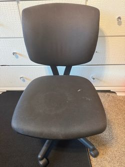 Rolling chair
