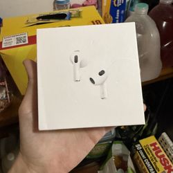 3rd Gen Apple Air Pods 