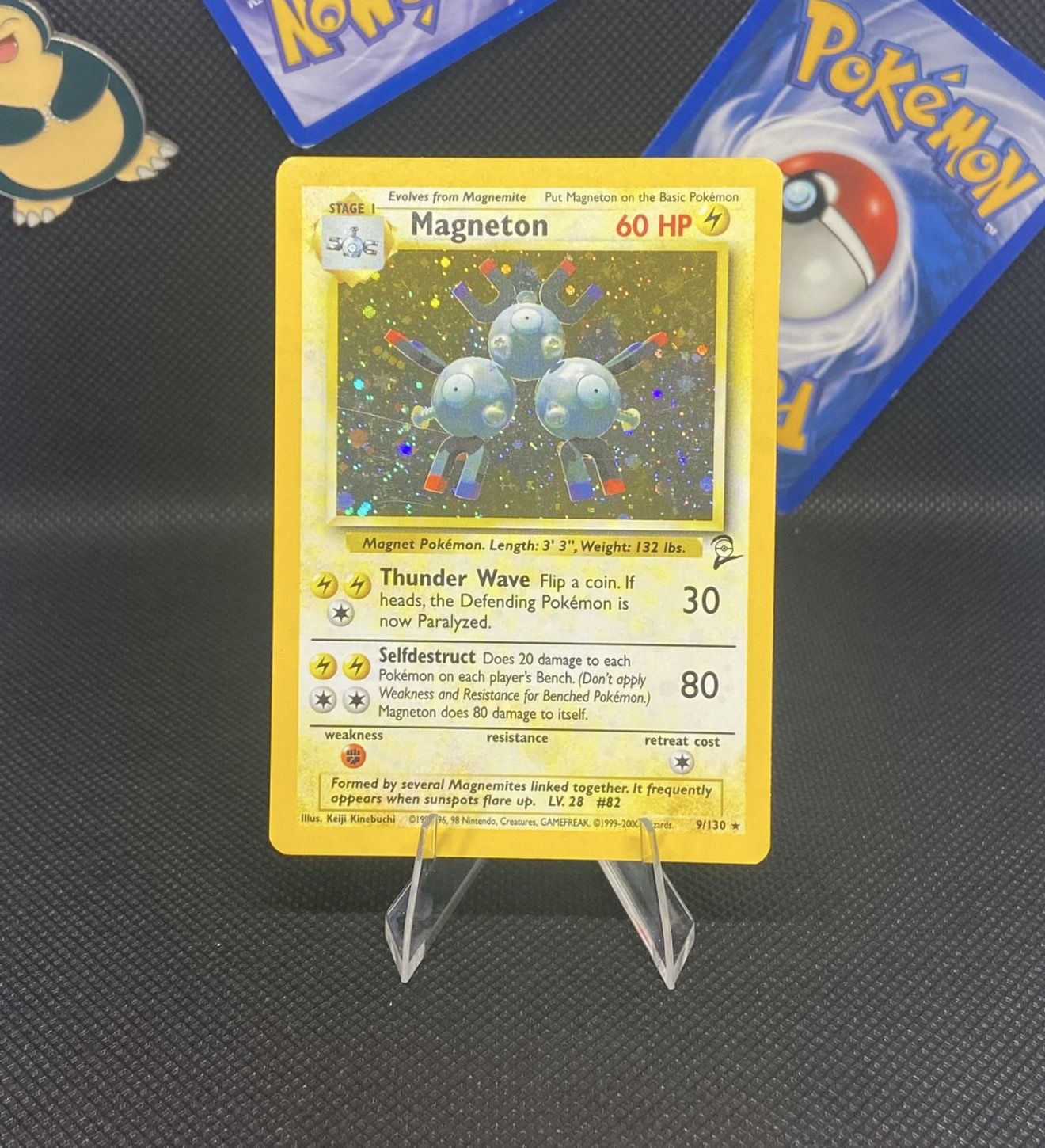 Magneton 9/130 Base Set 2 Unlimited Holo Rare Vintage Pokemon Card