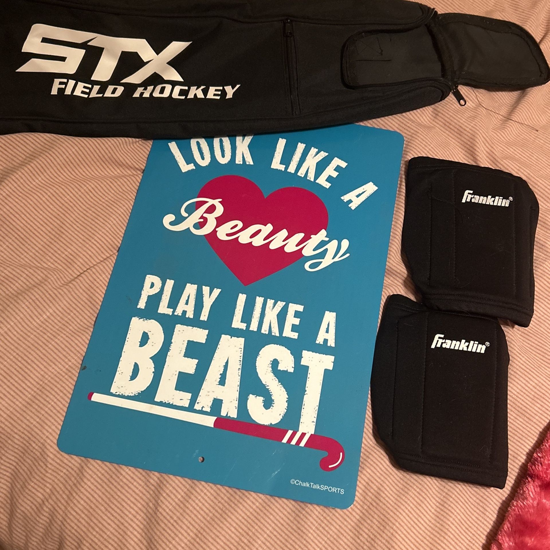 Field HOCKEY Lot
