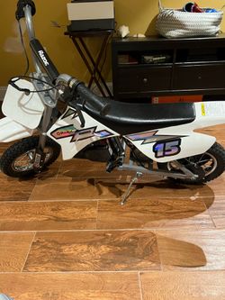 Razor MX400 electric dirt bike