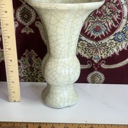 Chinese Vintage Porcelain Crackleware Vase 