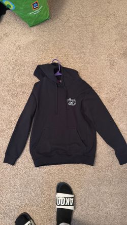 G u c c i hoodie size small