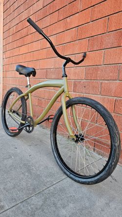 Nirve 26 inch beach cruiser bike $150