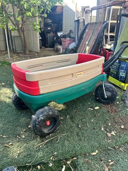 Little Tikes Kids Pull Wagon