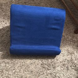 iPad Pillow Stand